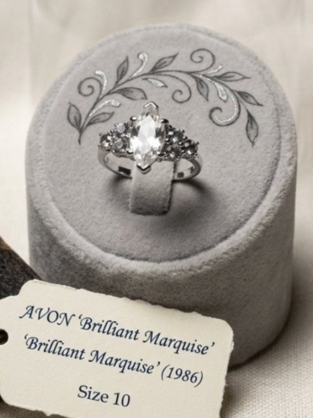 Vintage 1986 Avon Brilliant Marquise Silver Tone Statement Cocktail Ring Sz 10